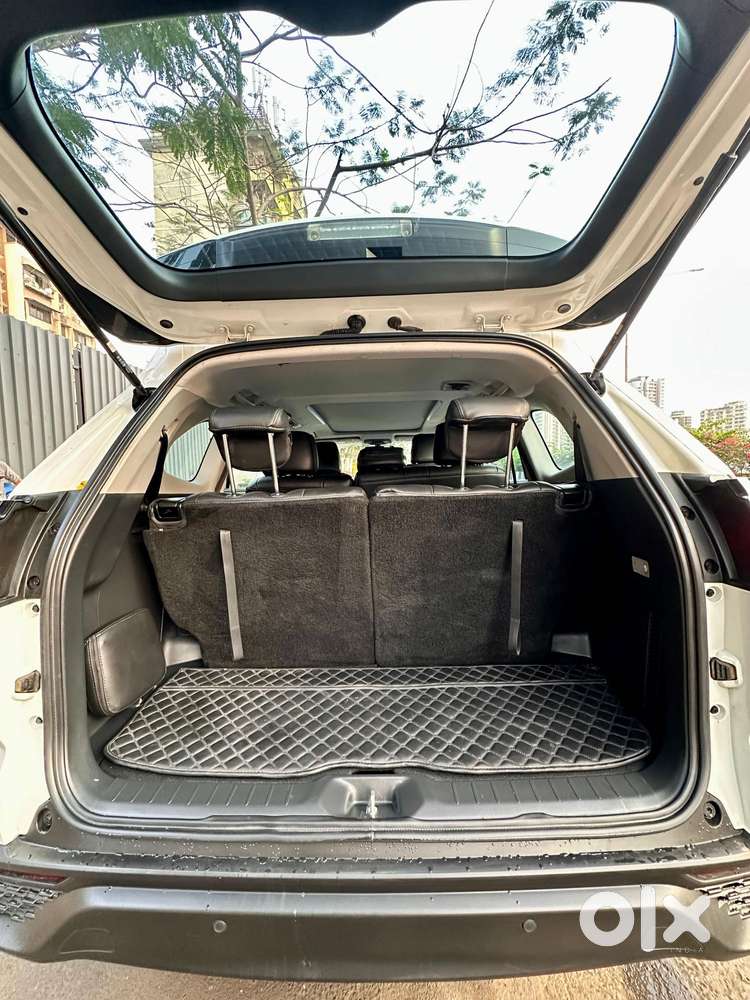 Toyota Innova Hycross 2.0 Vx Hybrid 8 Str, 2025, Cng & Hybrids