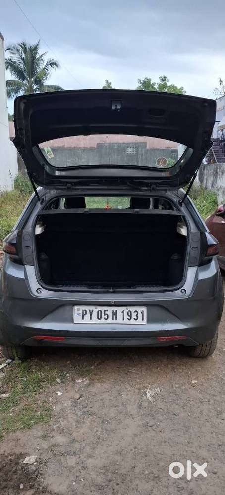 Tata Altroz 1.2 Xm Plus, 2022, Petrol