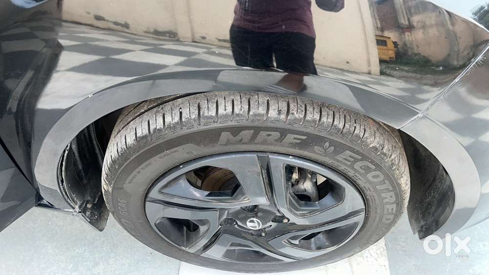 Tata Altroz Petrol 2023