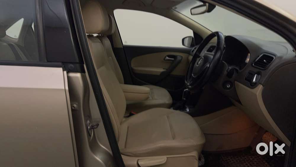 Volkswagen Vento 1.2 Tsi Highline At, 2017, Petrol