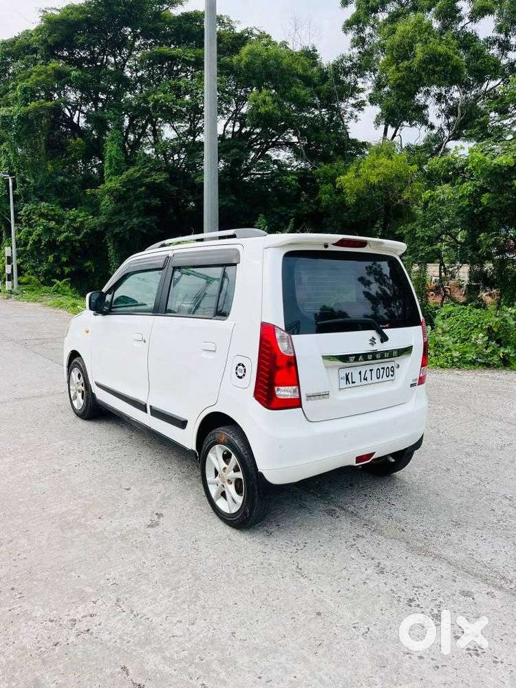 Maruti Suzuki Wagon R Vxi Amt Opt, 2016, Petrol