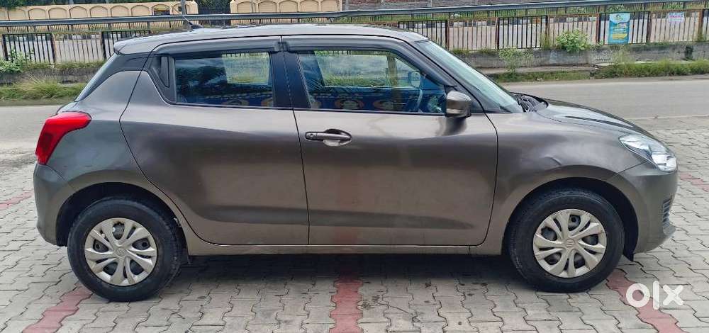 Maruti Suzuki Swift Vxi + Manual, 2019, Petrol
