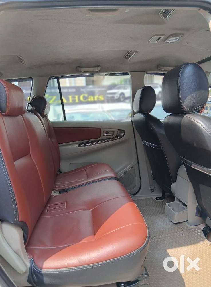 Toyota Innova 2.5 V 7 Str, 2012, Diesel