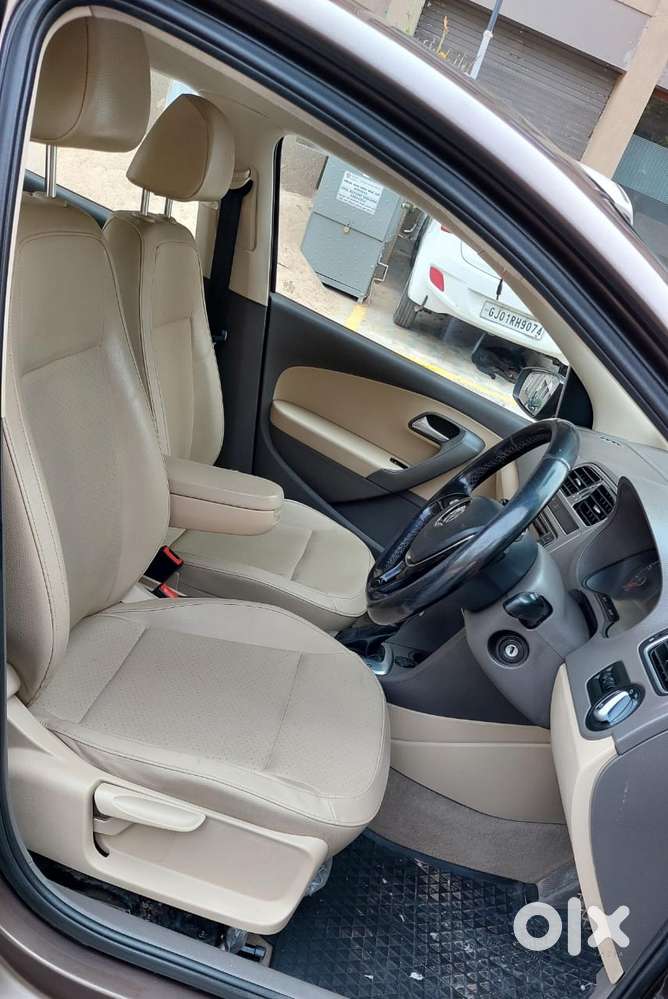 Volkswagen Vento 1.2 Tsi Highline Plus At, 2017, Petrol