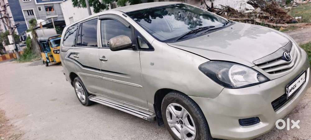 Toyota Innova 2.5 G (diesel) 8 Seater, 2007, Diesel