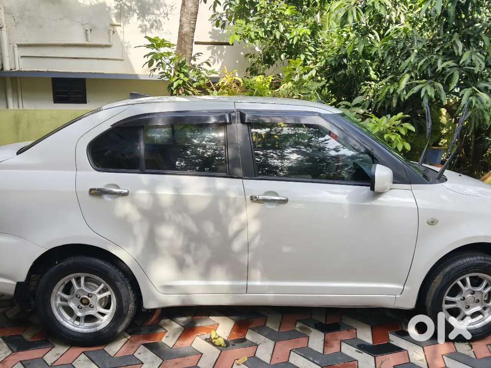 Maruti Suzuki Dzire 2011