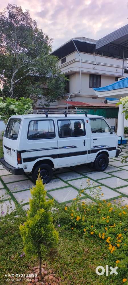 Maruti Suzuki Omni Mpi Std Bsiv, 2012, Petrol