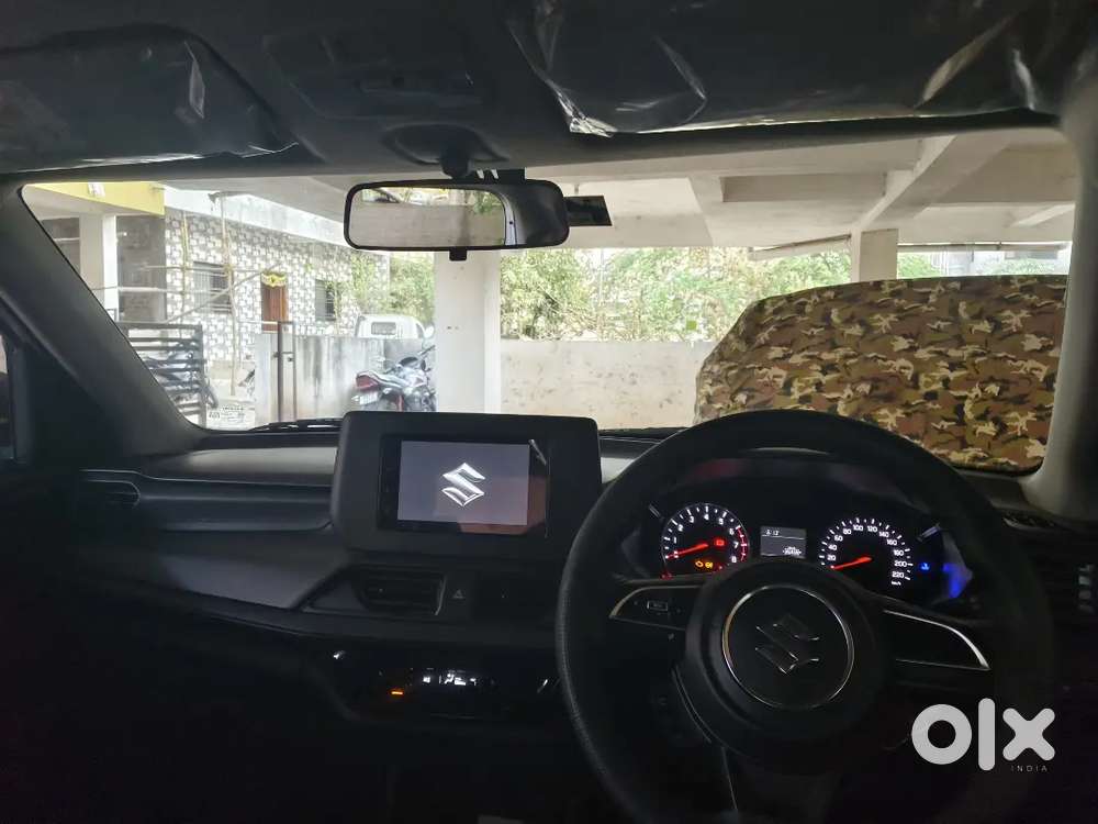 Maruti Suzuki Swift 2026 Petrol 13000 Km Driven Ui