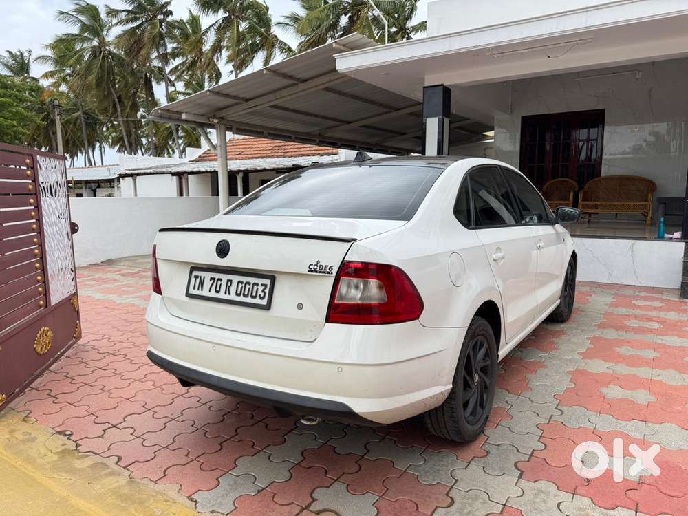 Skoda Rapid Diesel 2015 Variant