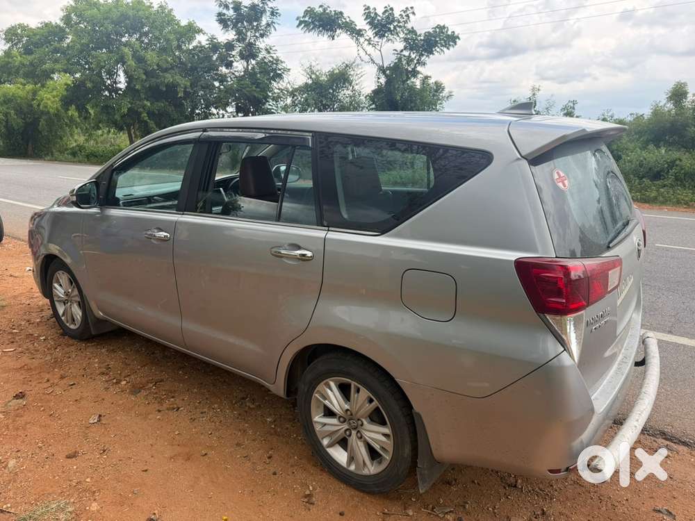 Toyota Innova Crysta 2017