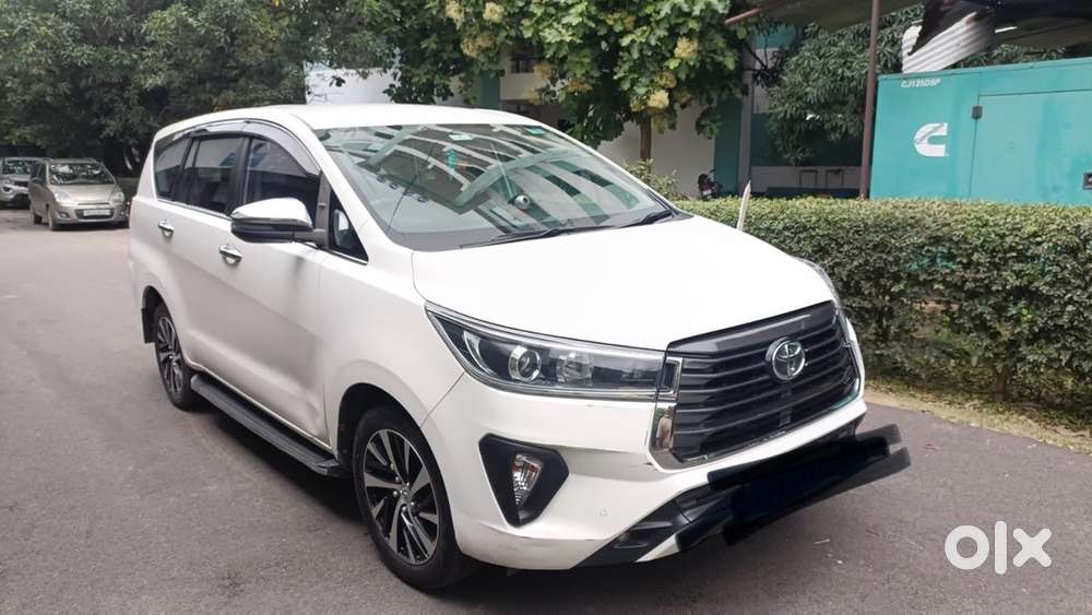Toyota Innova Crysta 2022 Petrol Well Maintained
