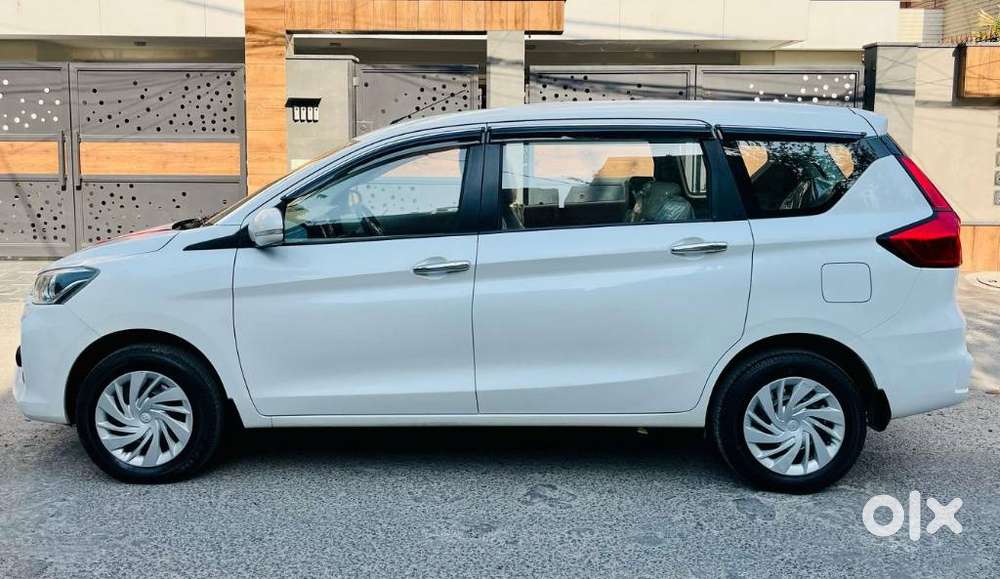Toyota Rumion S Cng, 2024, Petrol