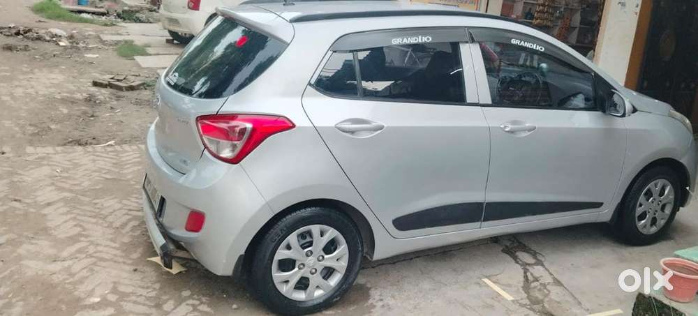 Hyundai I10 Sportz 1.1l, 2016, Cng & Hybrids