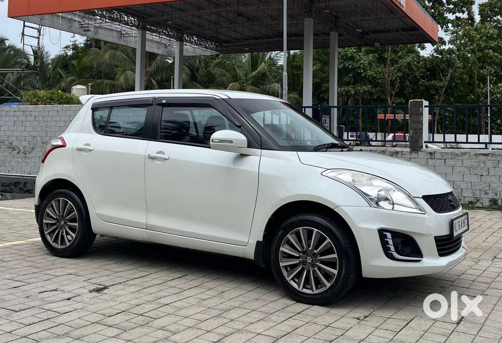 Maruti Suzuki Swift Vxi Abs Bsiv, 2015, Petrol