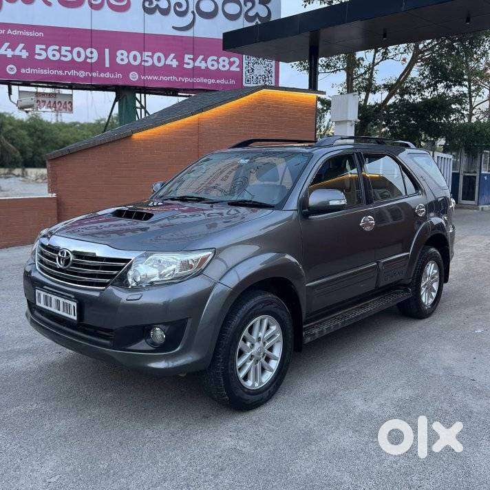 Toyota Fortuner 3.0 4x2 Mt, 2014, Diesel