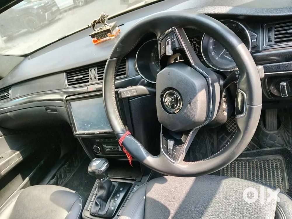 Skoda Superb Elegance 2012