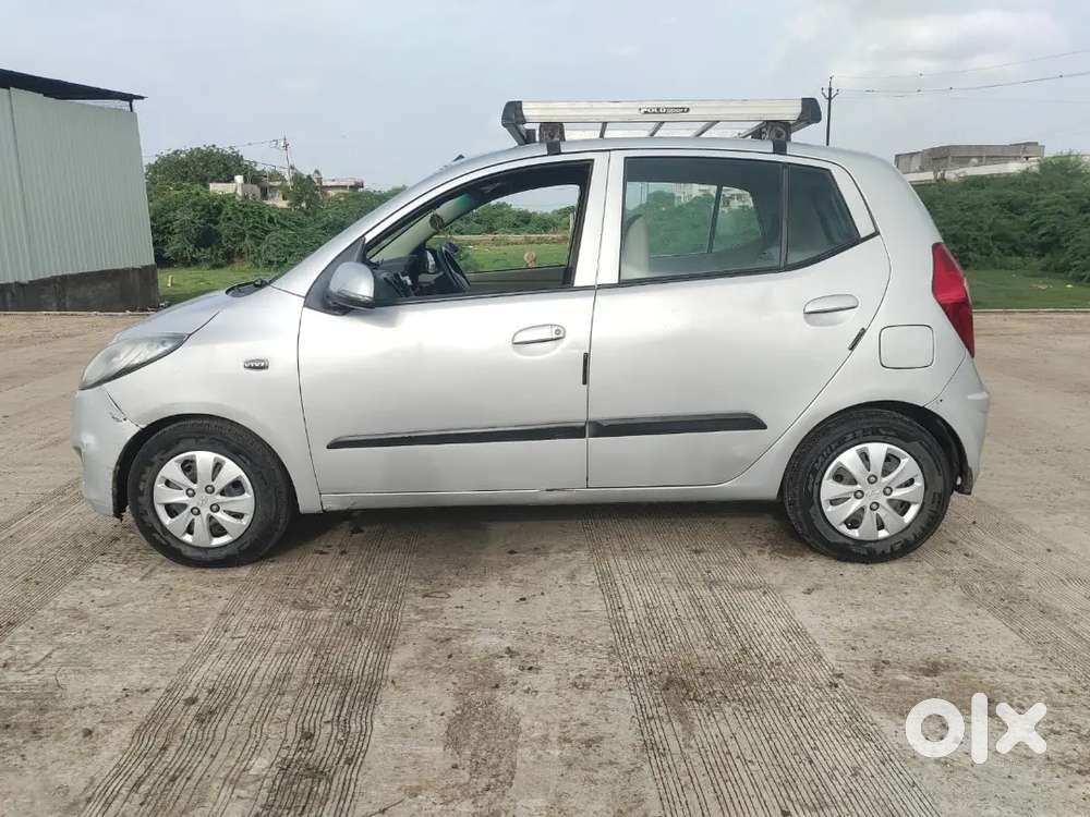 Hyundai I10 Sportz 2011 Petrol