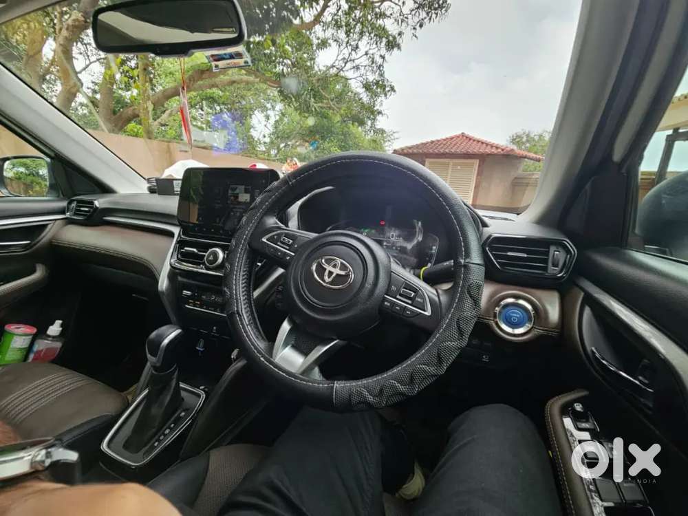 Toyota Urban Cruiser 2023 Variant 1.5 V Hybrid