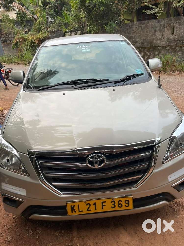 Toyota Innova 2012 Diesel Well Maintained