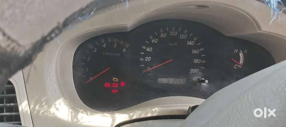Toyota Innova 2.4 Top Model,good Tyre, Exilent Engine.