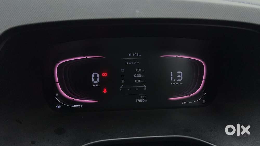 Kia Carens 1.4 Prestige 7 Str, 2022, Petrol