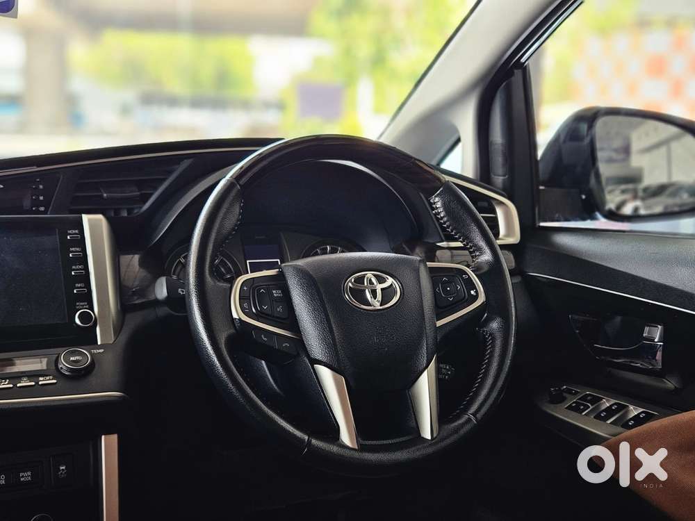 Toyota Innova Crysta [2020-ongoing] 2.4 Zx At 7 Str, 2022, Diesel