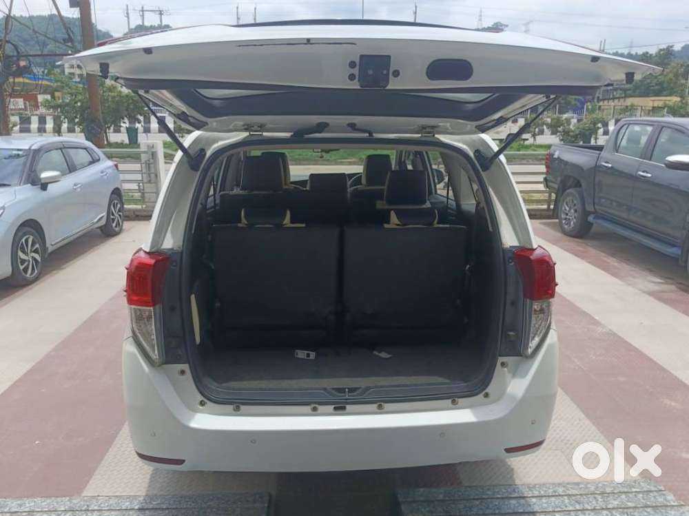 Toyota Innova Crysta 2.4 Gx Mt 8s, 2023, Diesel