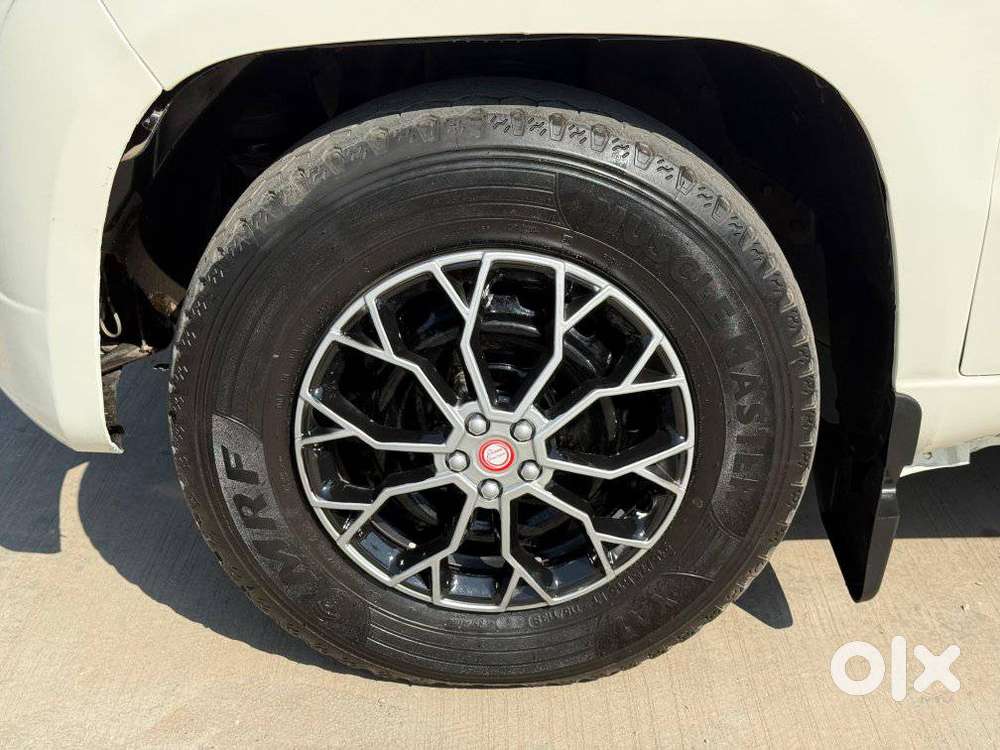 Mahindra Tuv 300 T4 Plus, 2020, Diesel