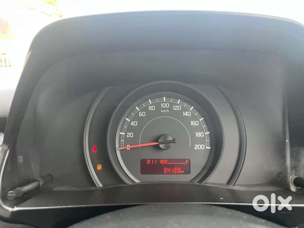 Maruti Suzuki Swift Lxi Optional-o, 2018, Petrol