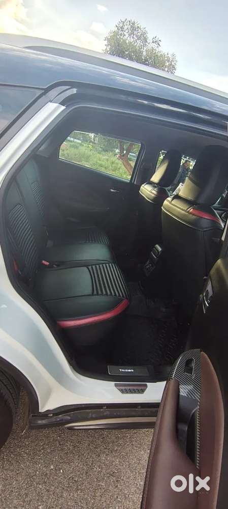 Toyota Urban Cruiser Taisor V 1.0 Petrol At Dual Tone, 2024, Petrol