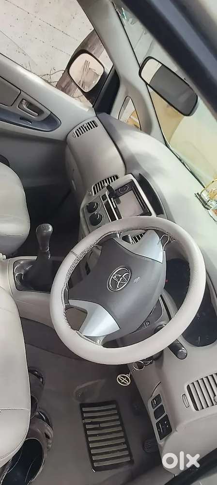 Toyota Innova 2012 Diesel Well Maintained