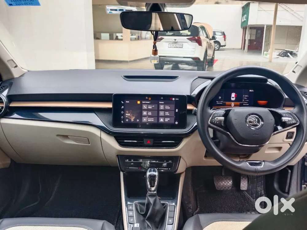 Skoda Slavia Style 1.0l Tsi At, 2022, Petrol