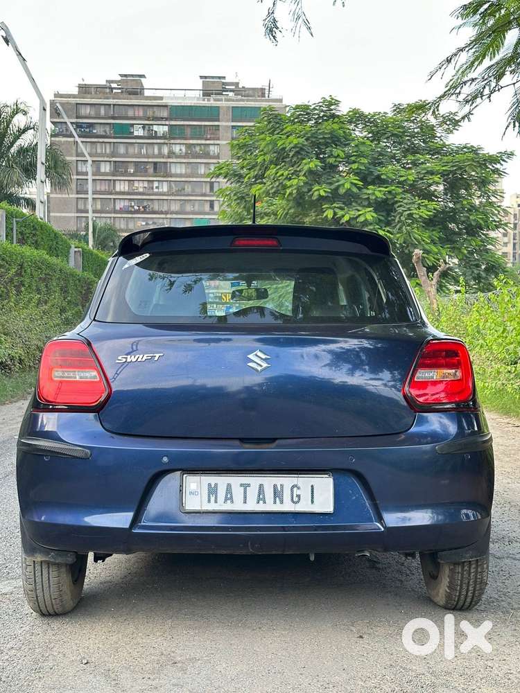 Maruti Suzuki Swift Vxi + Manual, 2022, Petrol