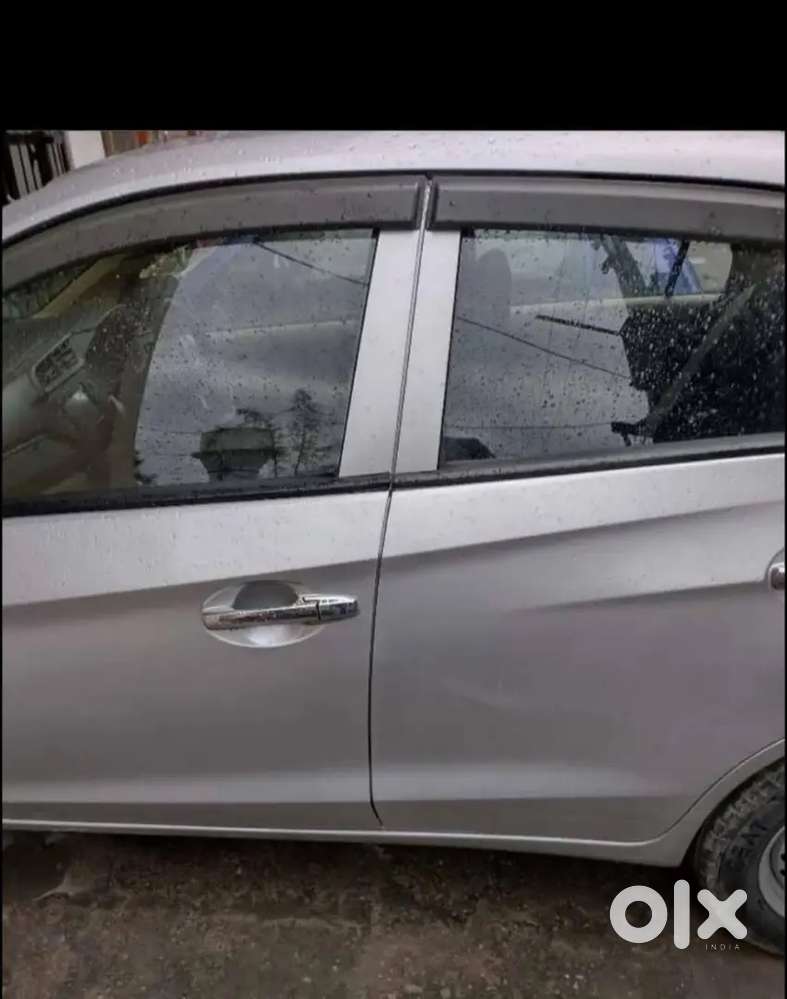 Honda Amaze 2016 Petrol 62000 Km Driven