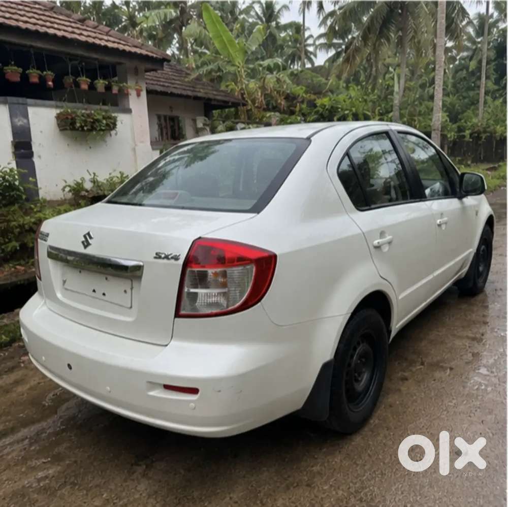 Maruti Suzuki Sx4 2010