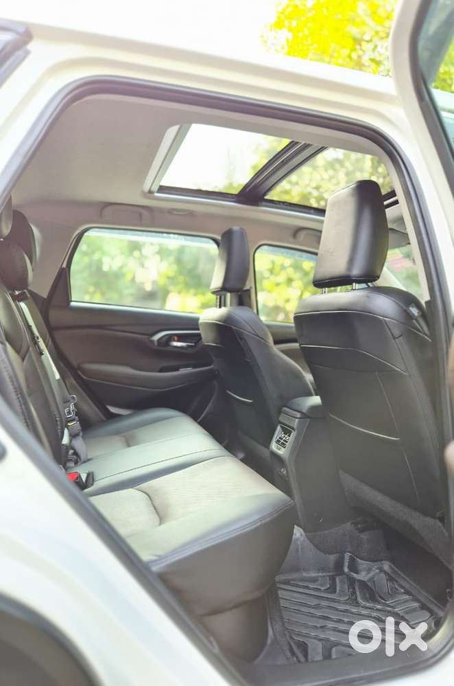 Toyota Urban Cruiser Hyryder 1.5 V Hybrid, 2024, Petrol