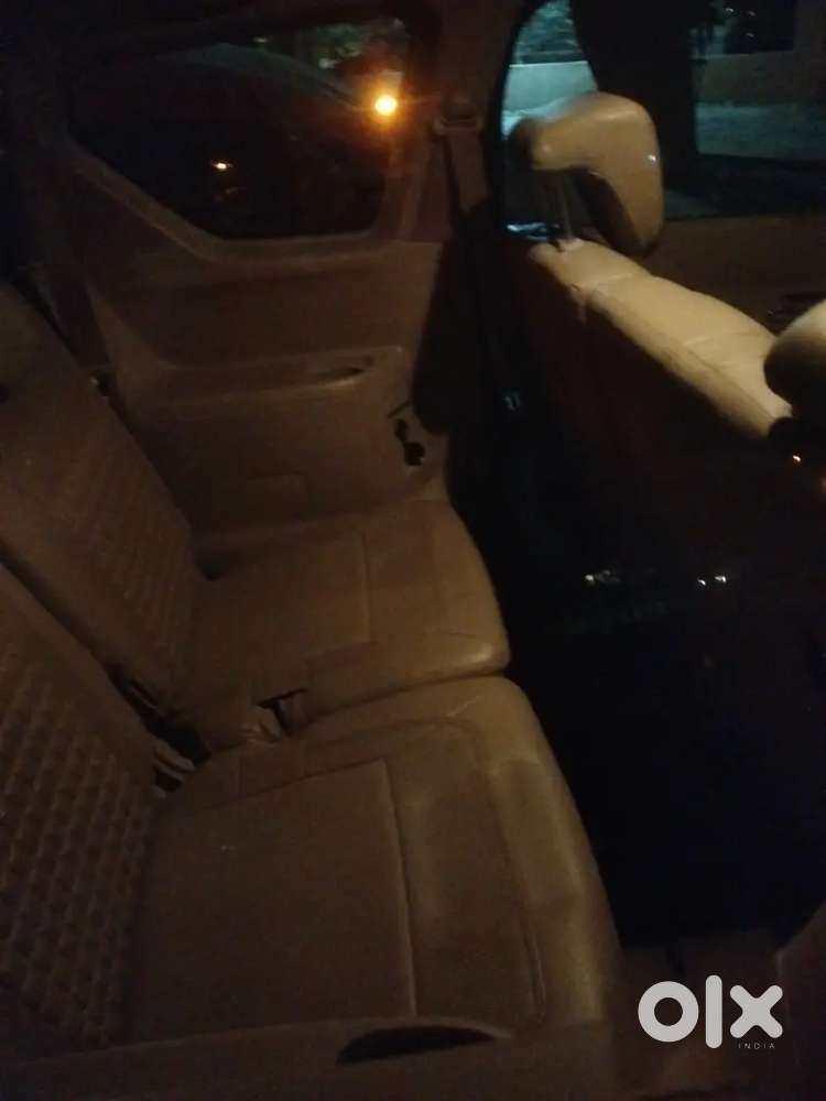 Maruti Suzuki Ertiga Zxi Cng 2023