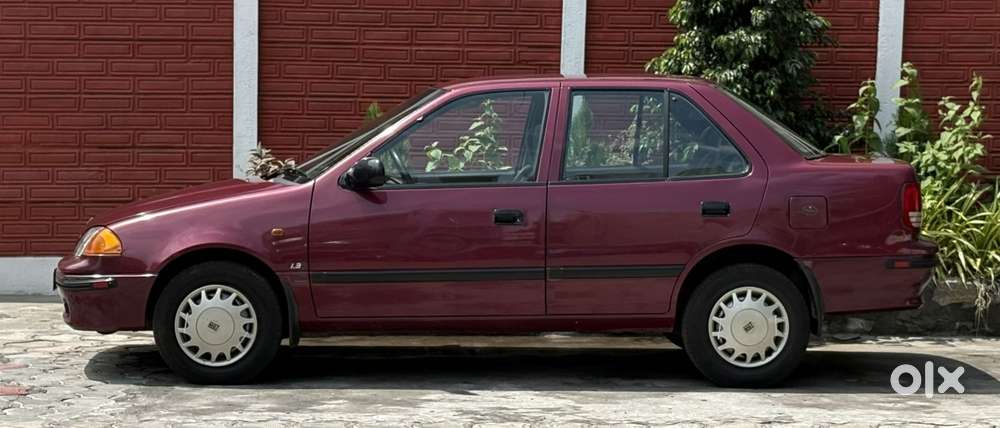 Maruti Suzuki Esteem Vx, 1998, Petrol