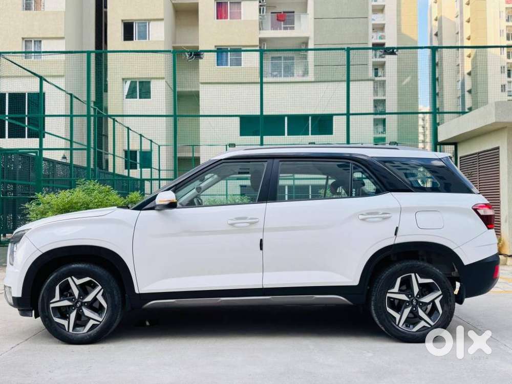 Hyundai Alcazar Platinum, 2024, Petrol