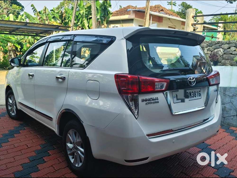 Toyota Innova Crysta 2.4 G Plus Mt 7 Str, 2019, Diesel