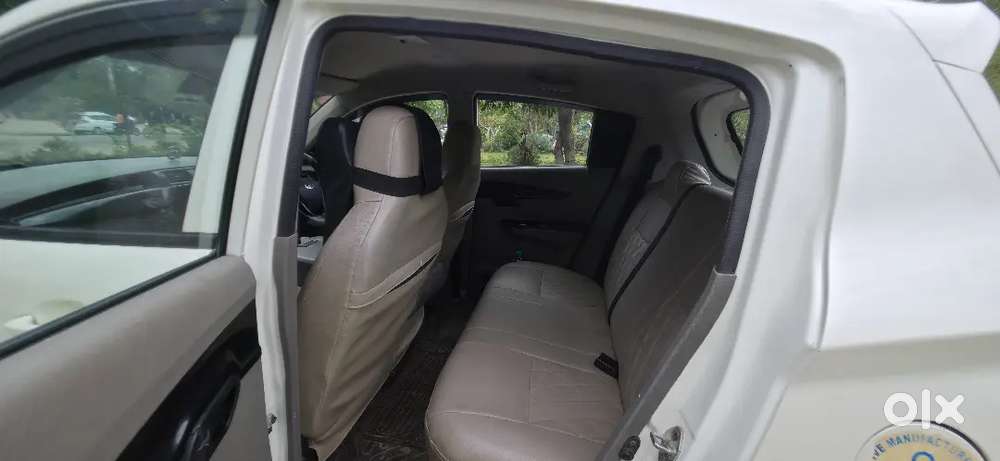 Mahindra Kuv 100 2016 Model