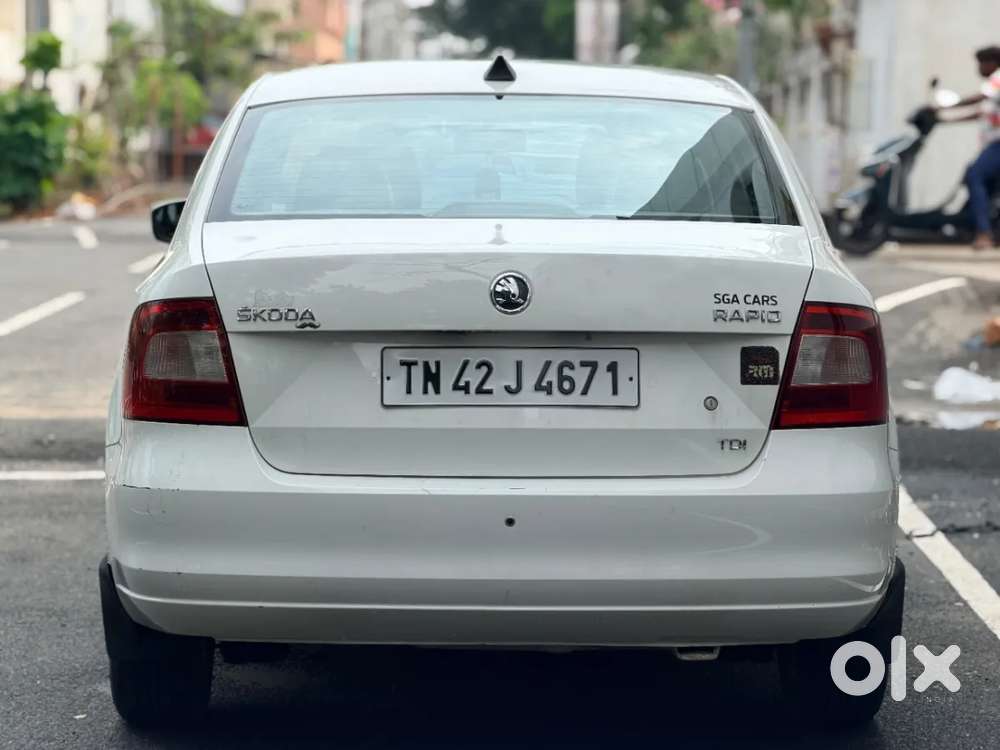 Skoda Rapid 1.6 Tdi Ambition, 2013, Diesel