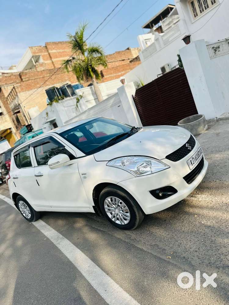 Maruti Suzuki Swift Vxi + Manual, 2013, Petrol