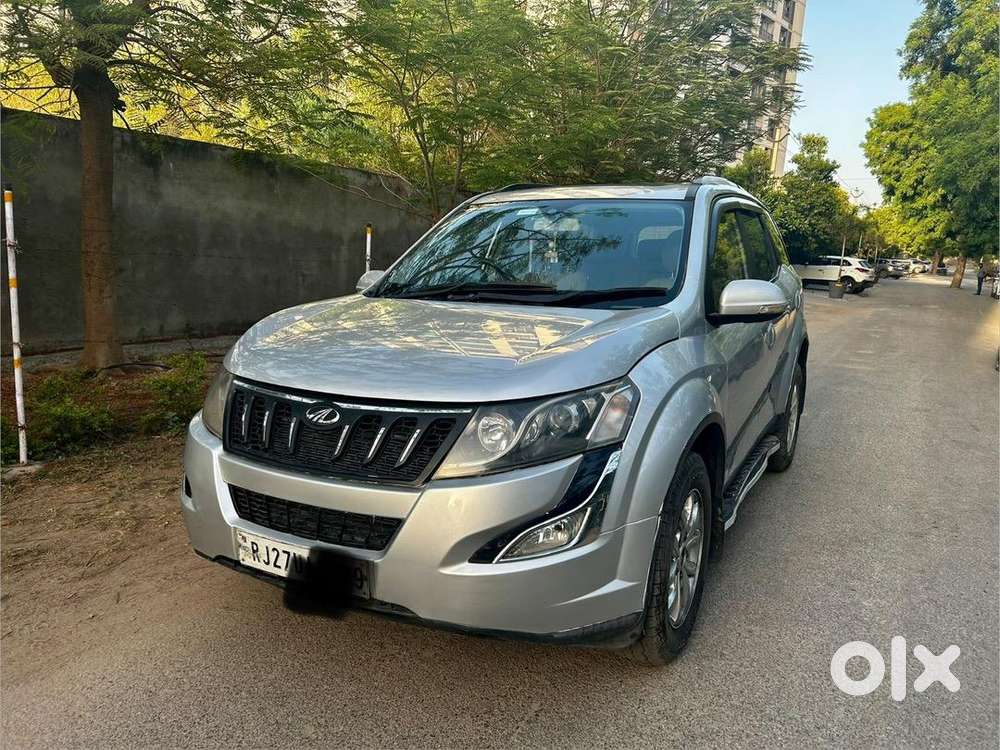Mahindra Xuv500(top Model)  2017 Diesel  1st Owner