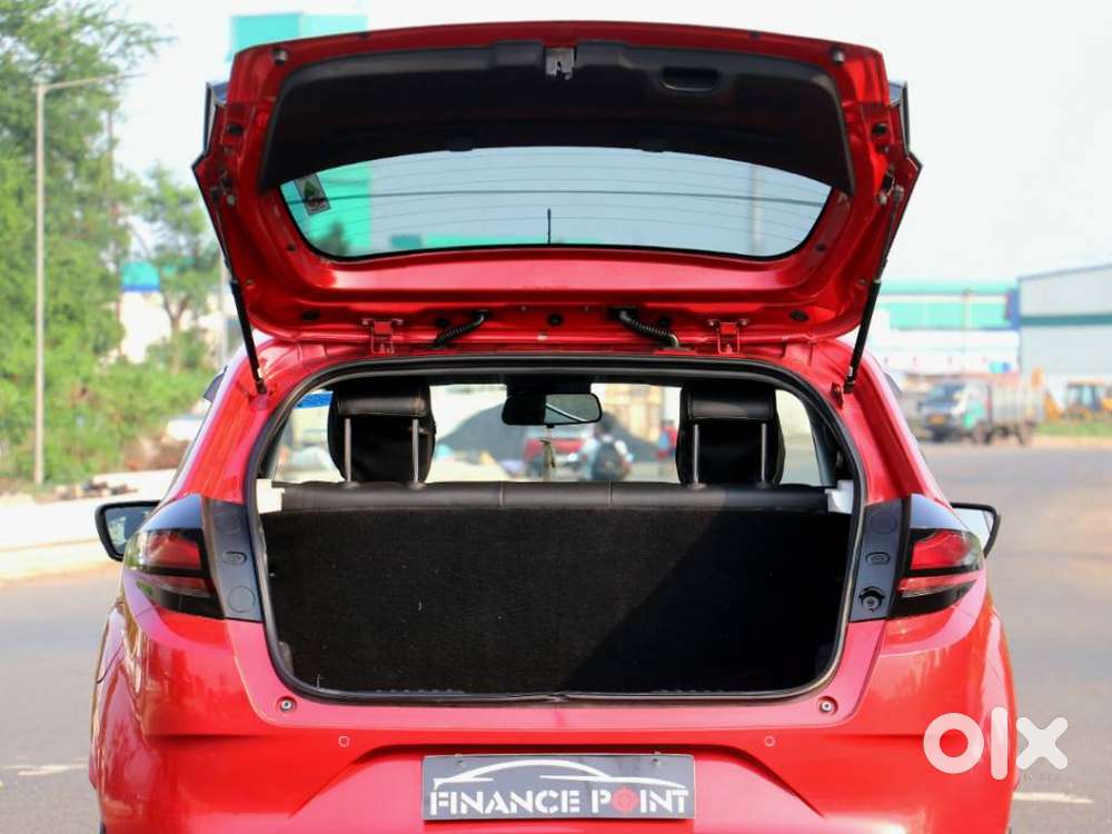 Tata Altroz Xz, 2020, Petrol