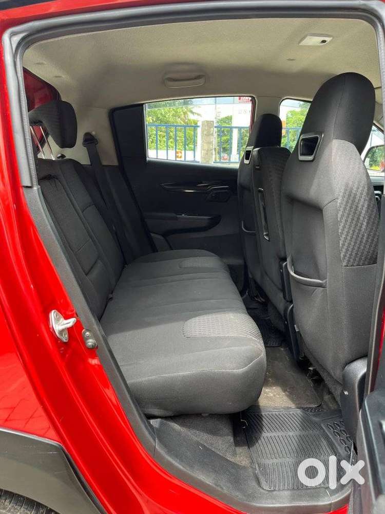 Mahindra Kuv 100 Mfalcon G80 K8, 2018, Petrol