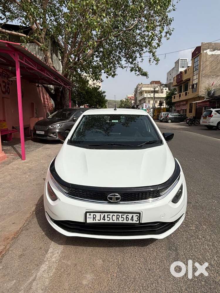 Tata Altroz Xz, 2022, Petrol