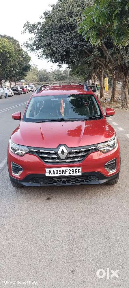 Showroom Maintenance Vehicle