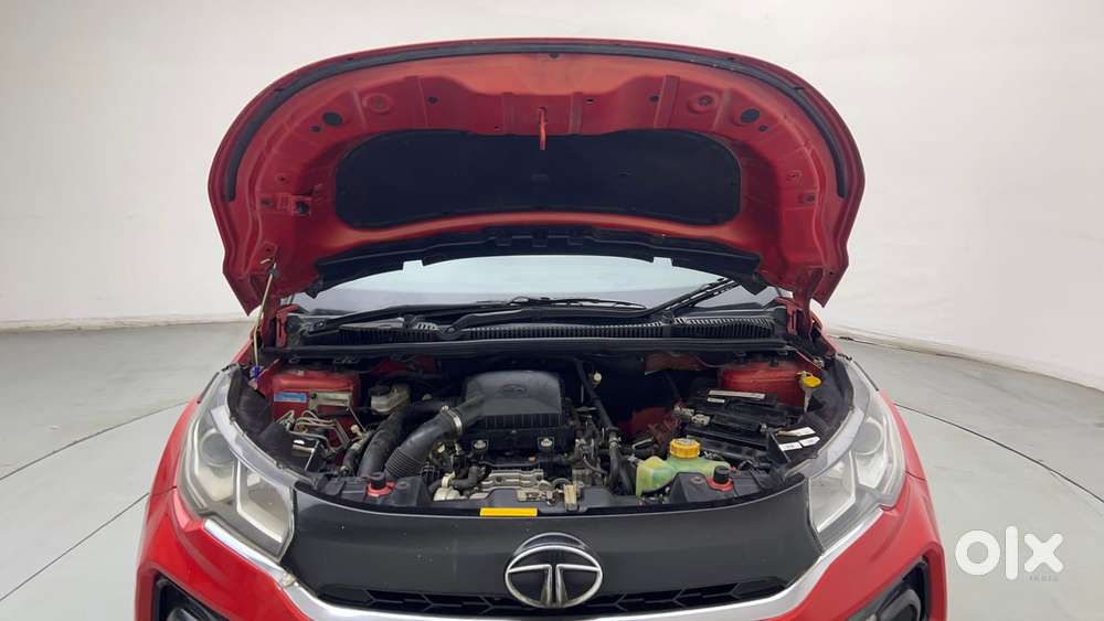 Tata Nexon 1.2 Revotron Xma Amt (s), 2022, Petrol