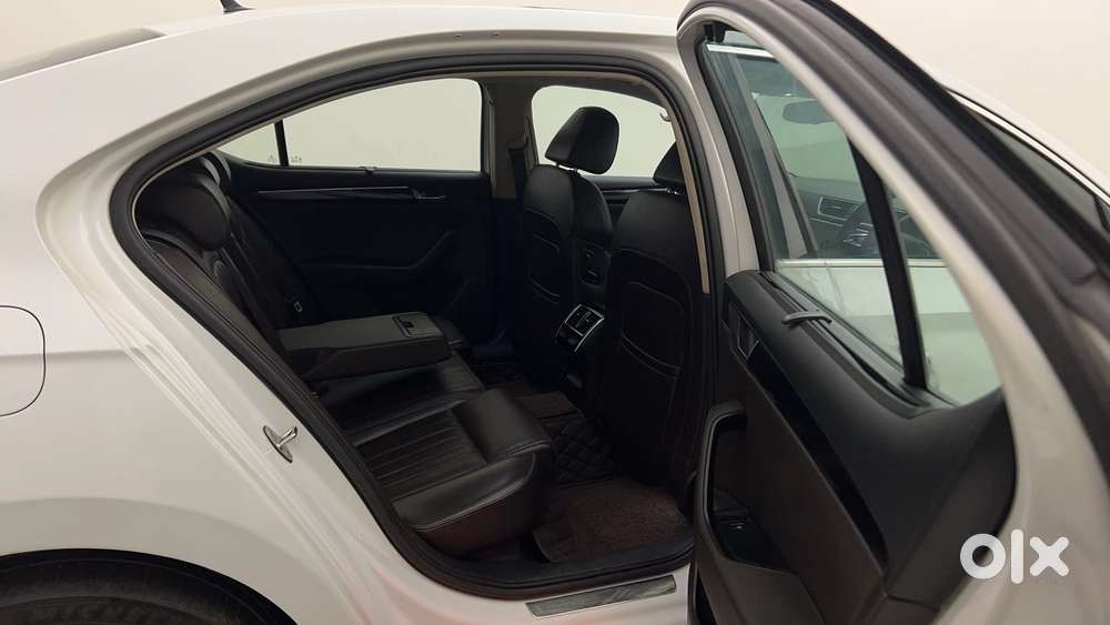 Skoda Superb Lk 1.8 Tsi At, 2019, Petrol